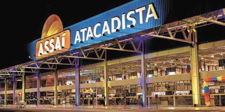 Atacarejos se rendem à internet