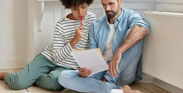 Contas do casal: Como dividir e administrar as finanças?