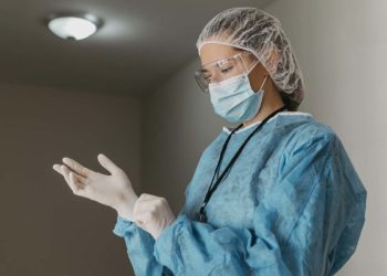 AmericanCor o papel do enfermeiro na UTI profissional essencial no cuidado intensivo