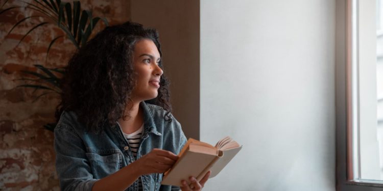 Levantamento da Flup revela perfil leitor ativo nas periferias do Rio