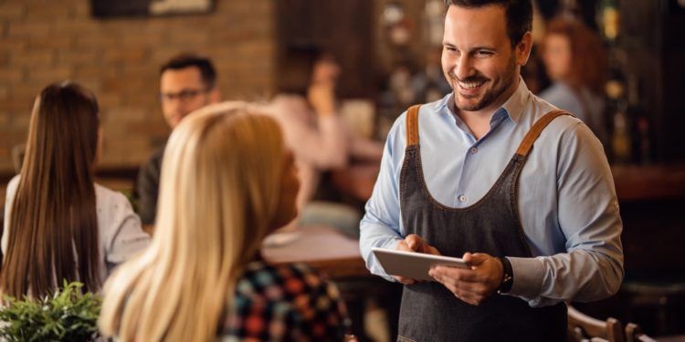 Serviços lideram avanço e Ceará ultrapassa 140 mil novas empresas abertas em 2025