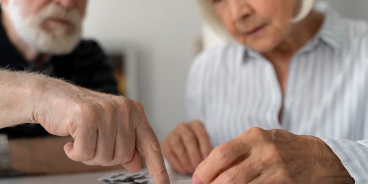 Alzheimer aparece entre os maiores medos de saúde dos brasileiros, aponta Datafolha