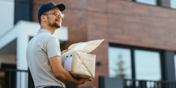 Correios avançam com escala 12x36 em setores operacionais e enfrentam reação sindical