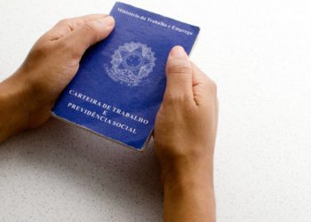 Brasil abre 255 mil vagas formais em fevereiro, com queda frente a 2025