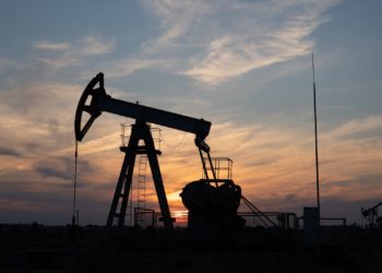 Justiça mantém suspensão de imposto sobre exportação de petróleo e nega recurso da União