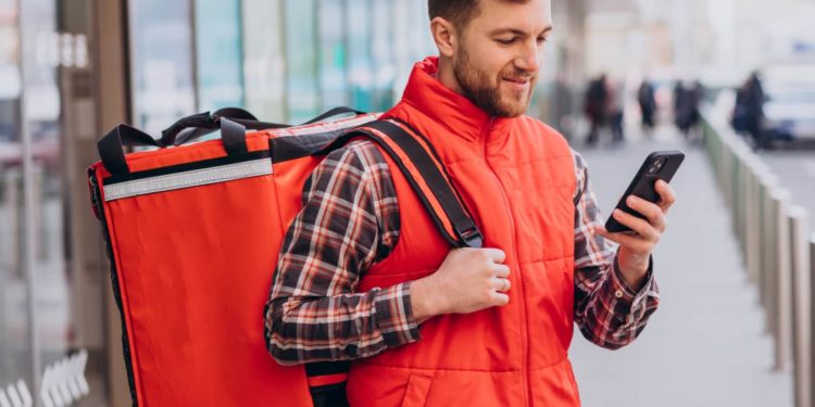 iFood aciona Justiça contra Keeta e acusa rival chinesa de buscar dados sigilosos