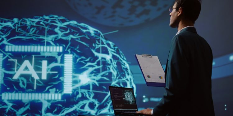 Uso da inteligência artificial cresce nas empresas, mas desafios de implementação ainda limitam expansão