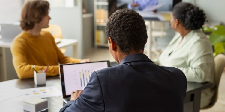 Governança em pequenas empresas fortalece a transparência e reduz riscos na gestão